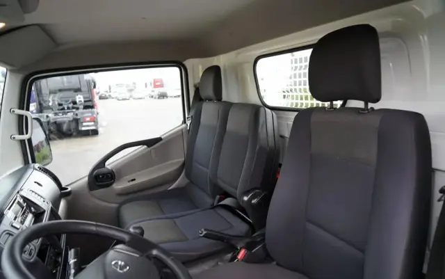 NISSAN CABSTAR  NT 400 / WYWROTKA TYLNOZSYPOWA / BLIŹNIAK / MANUAL / SPROWADZONY 