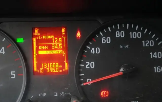 NISSAN CABSTAR  NT 400 / WYWROTKA TYLNOZSYPOWA / BLIŹNIAK / MANUAL / SPROWADZONY 