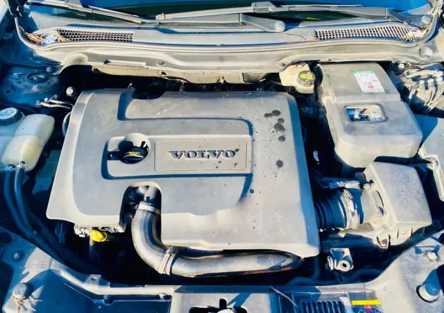 VOLVO S40 1.6D DPF Momentum