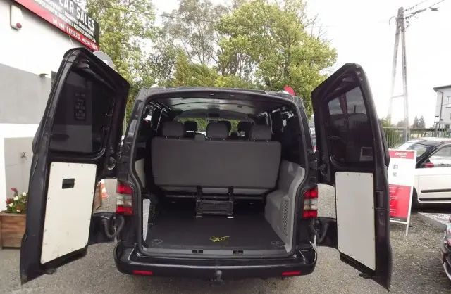 VOLKSWAGEN TRANSPORTER 