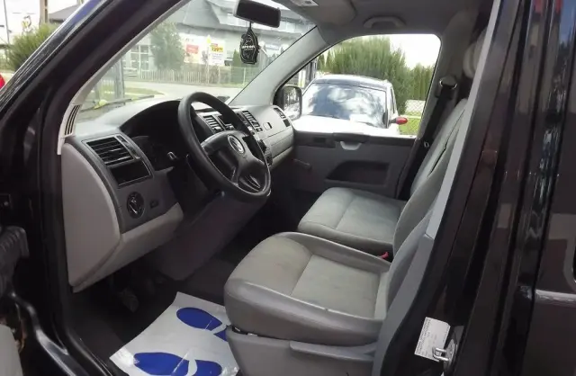 VOLKSWAGEN TRANSPORTER 