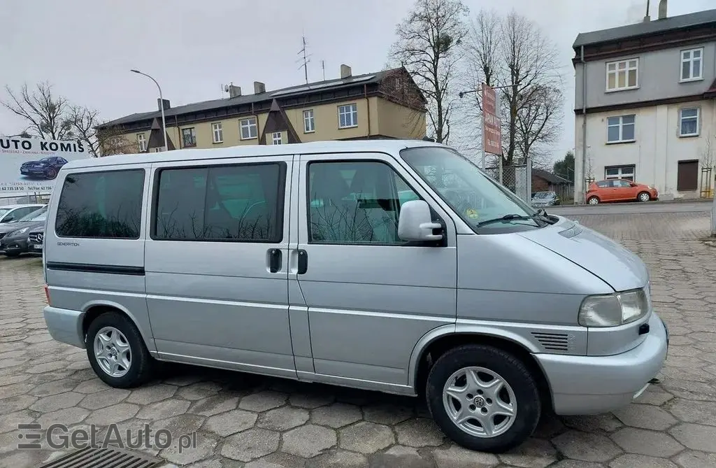 VOLKSWAGEN Multivan 