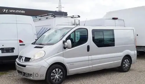 RENAULT Trafic 