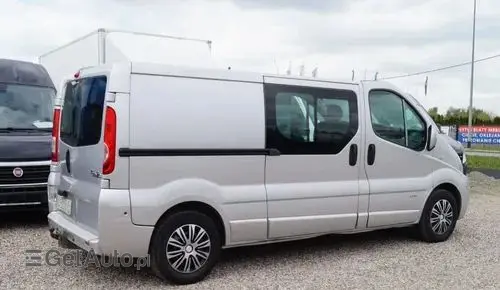 RENAULT Trafic 