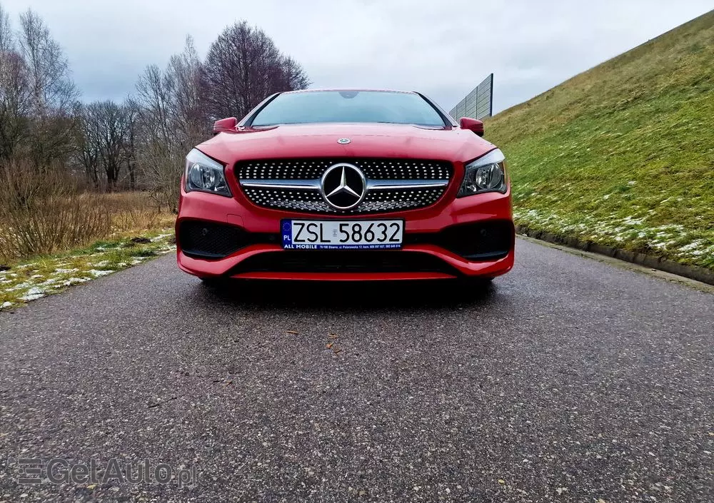 MERCEDES-BENZ CLA 250 4-Matic