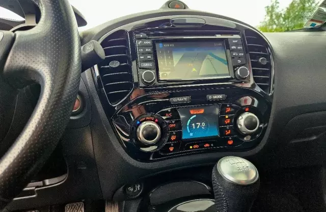 NISSAN Juke 