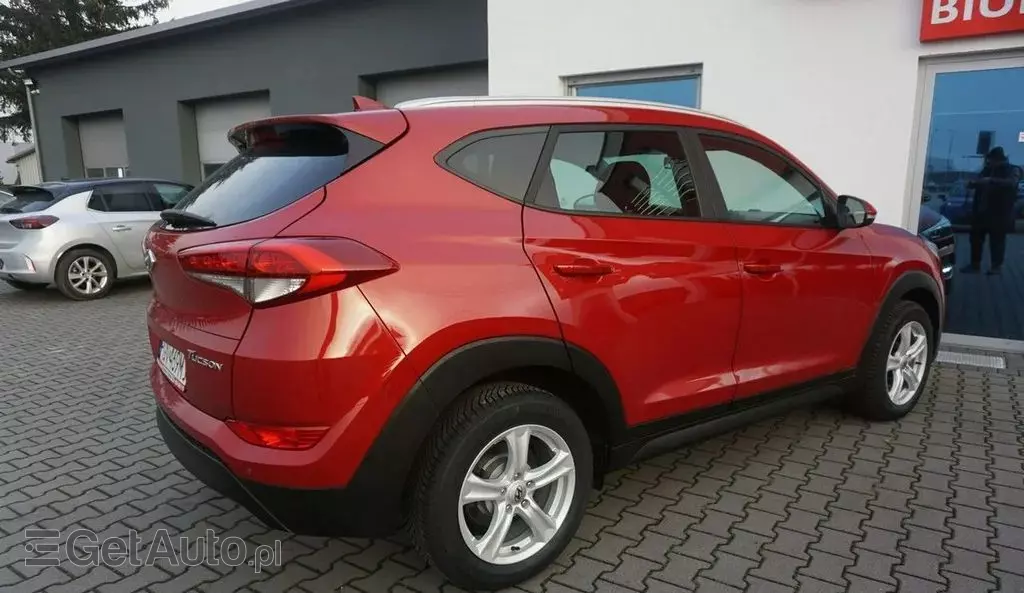 HYUNDAI Tucson 
