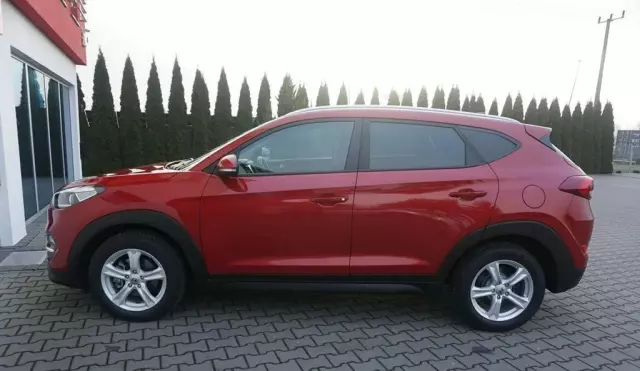 HYUNDAI Tucson 