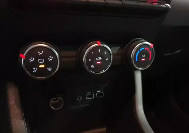 RENAULT Clio 1.0 TCe Evolution