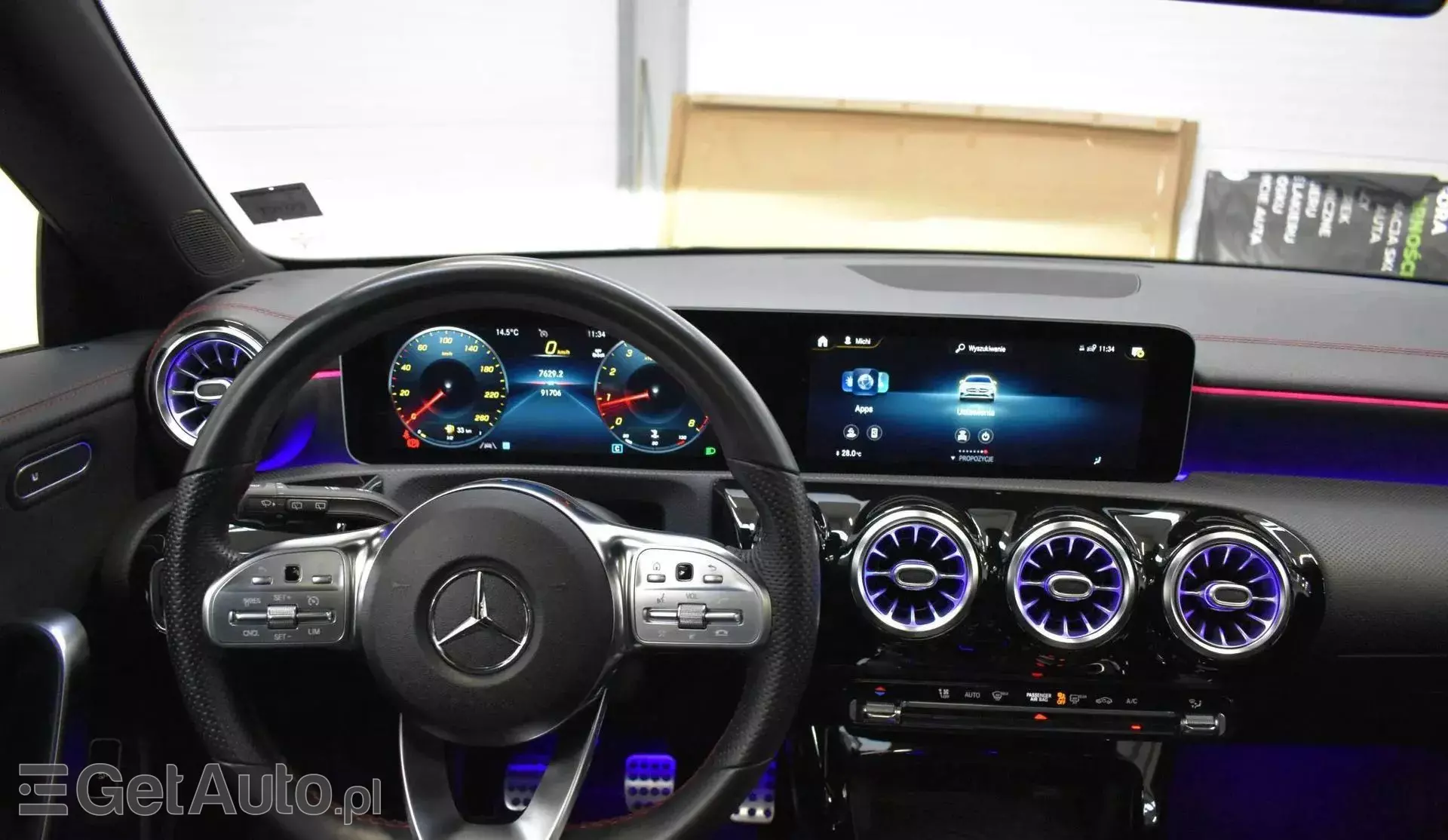 MERCEDES-BENZ CLA 200 Shooting Brake AMG Line