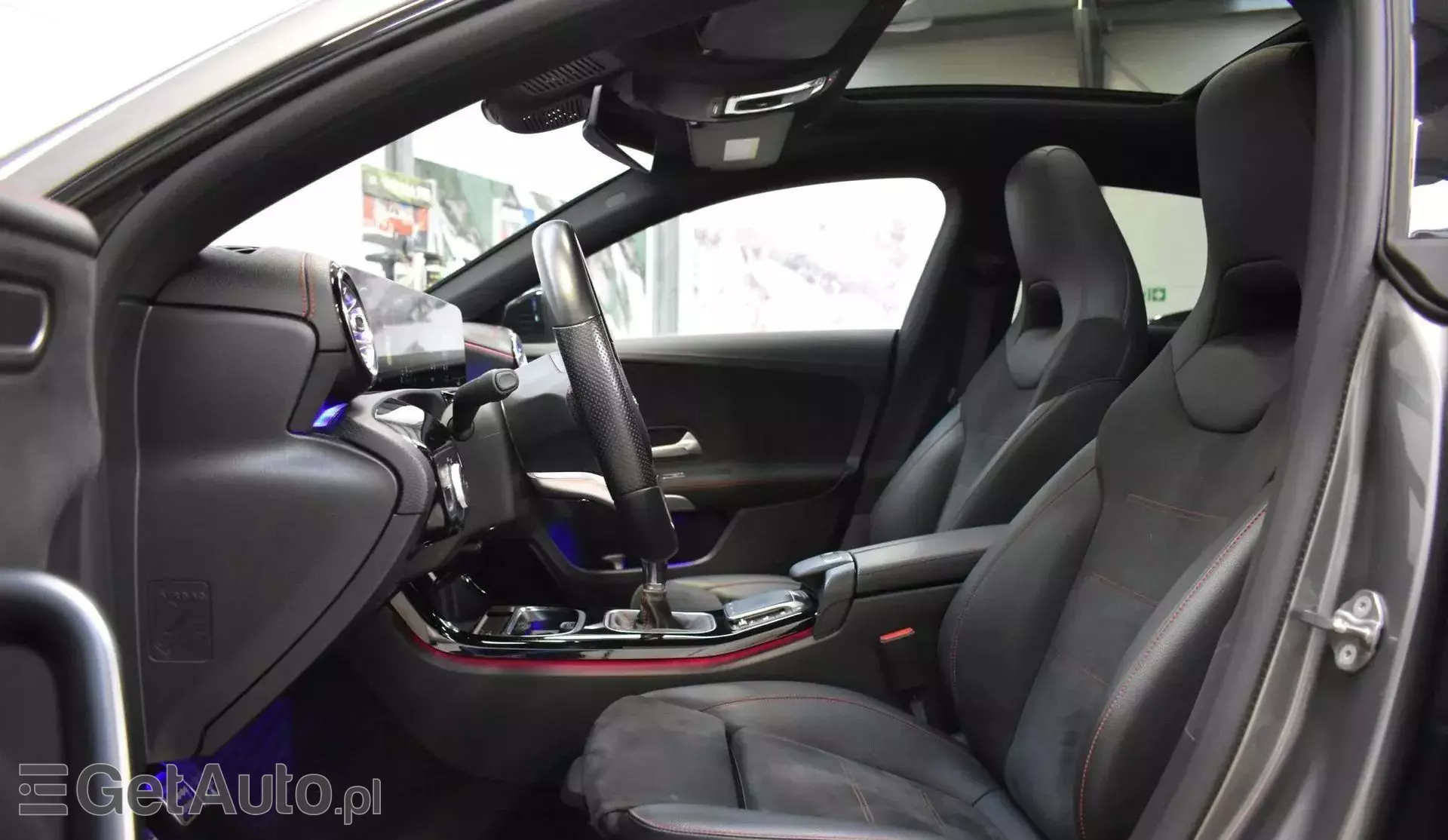 MERCEDES-BENZ CLA 200 Shooting Brake AMG Line