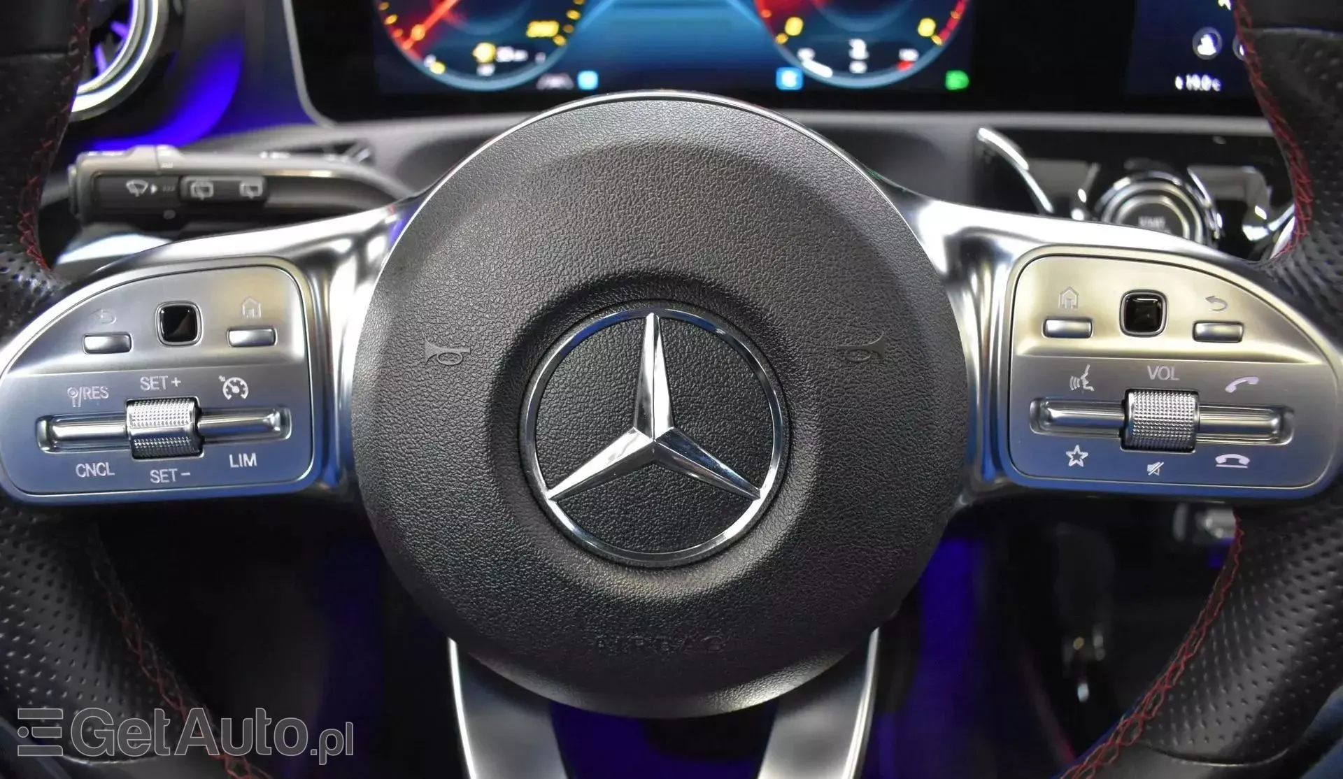 MERCEDES-BENZ CLA 200 Shooting Brake AMG Line