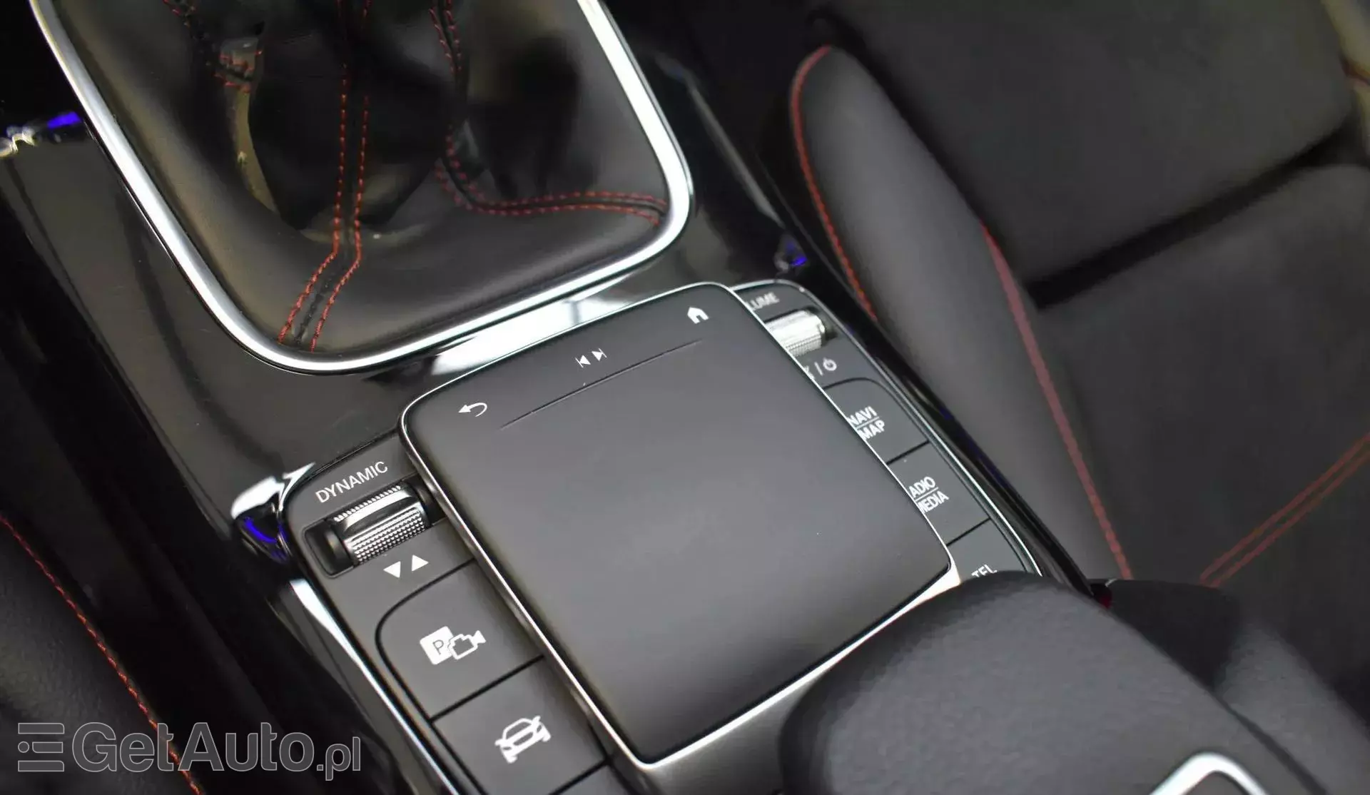 MERCEDES-BENZ CLA 200 Shooting Brake AMG Line