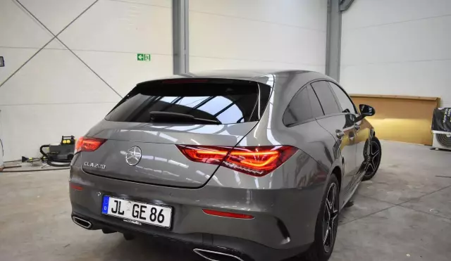 MERCEDES-BENZ CLA 200 Shooting Brake AMG Line