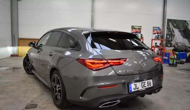 MERCEDES-BENZ CLA 200 Shooting Brake AMG Line