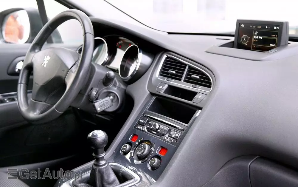 PEUGEOT 5008 1.6 BlueHDi Style 7os