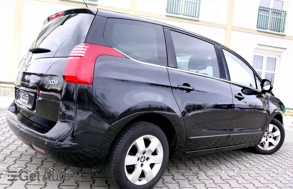 PEUGEOT 5008 1.6 BlueHDi Style 7os