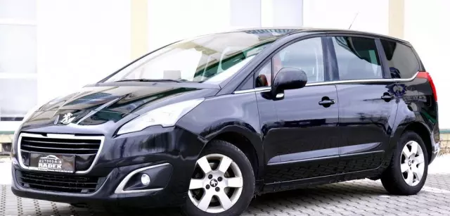 PEUGEOT 5008 1.6 BlueHDi Style 7os