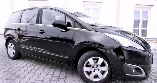 PEUGEOT 5008 1.6 BlueHDi Style 7os