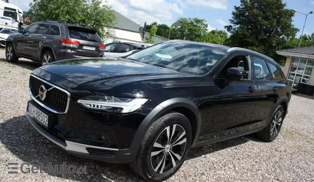 VOLVO V90 Cross Country 