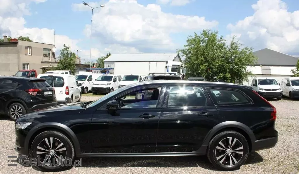 VOLVO V90 Cross Country 