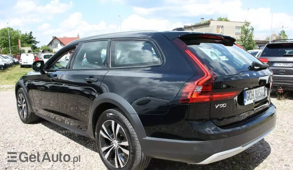 VOLVO V90 Cross Country 