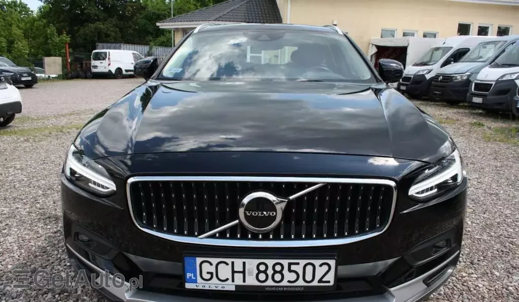VOLVO V90 Cross Country 