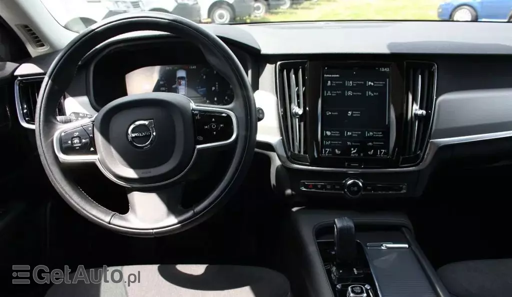 VOLVO V90 Cross Country 