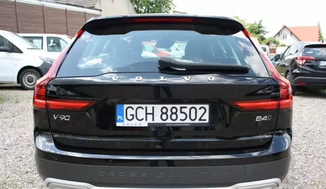VOLVO V90 Cross Country 