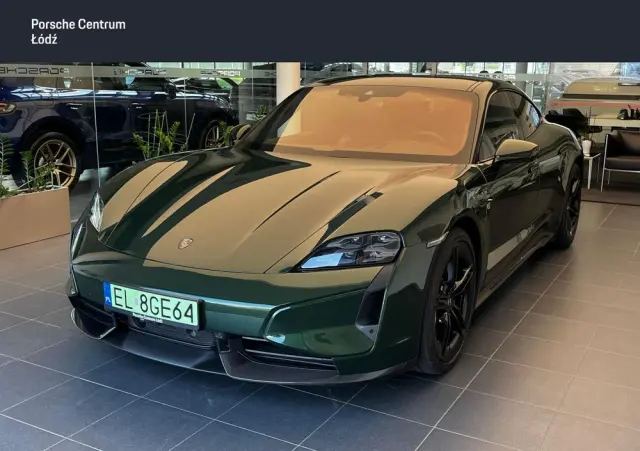 PORSCHE Taycan 