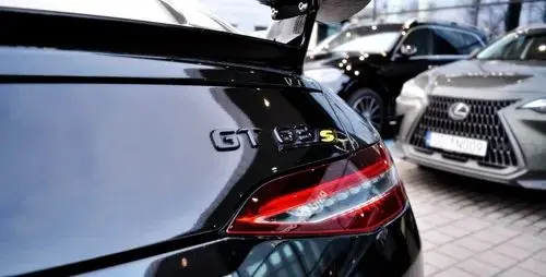 MERCEDES-BENZ AMG GT 