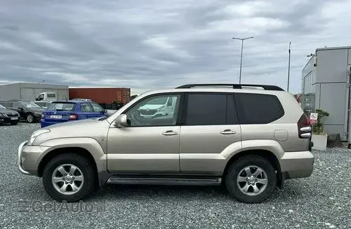 TOYOTA Land Cruiser 