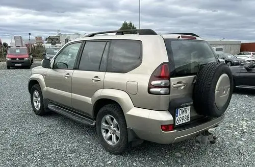 TOYOTA Land Cruiser 