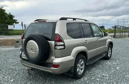 TOYOTA Land Cruiser 