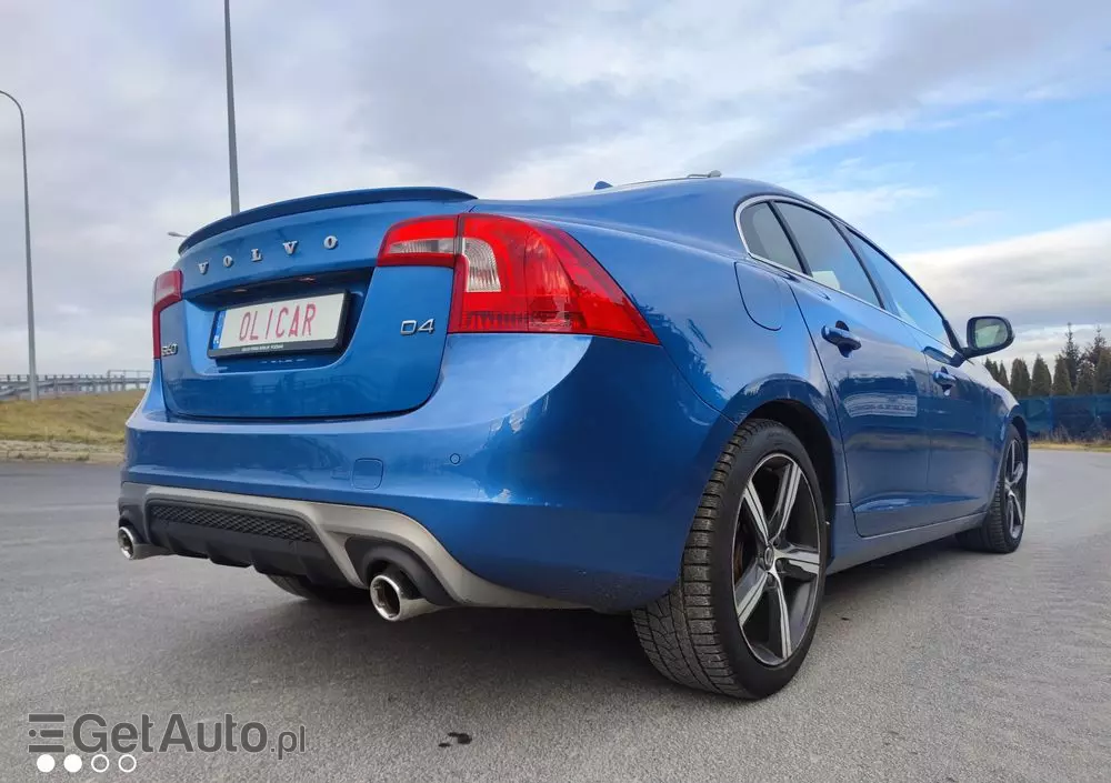 VOLVO S60 D4 Drive-E R-Design Momentum