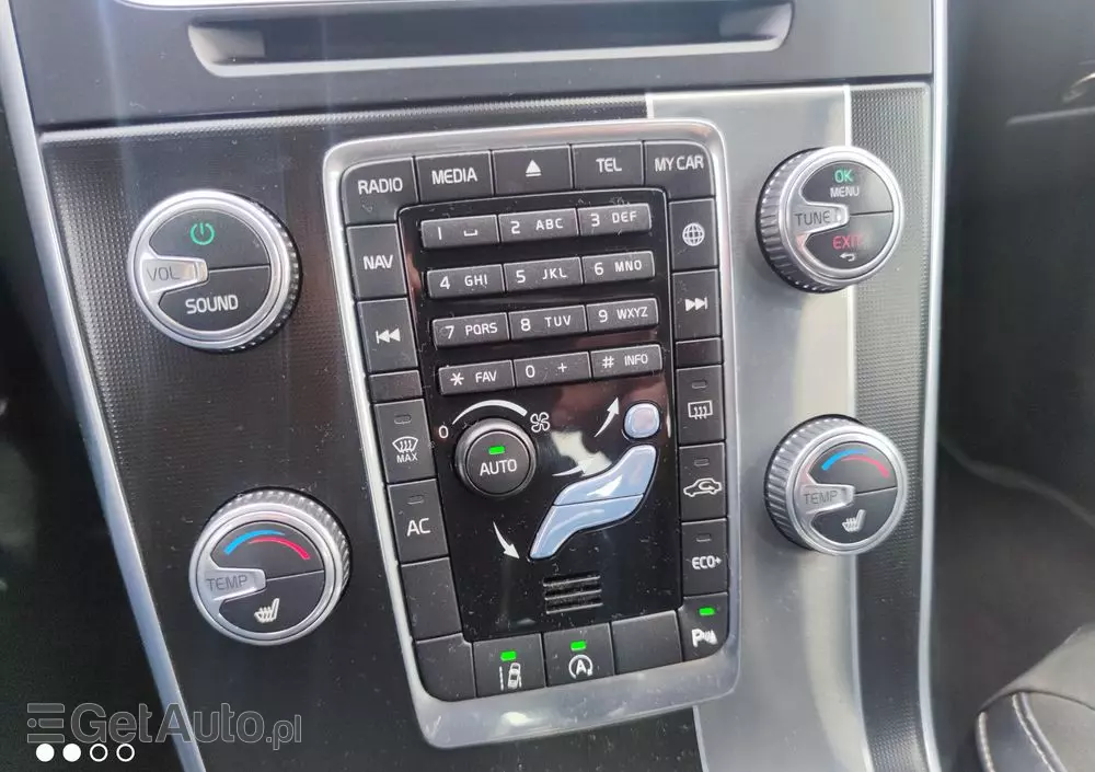 VOLVO S60 D4 Drive-E R-Design Momentum