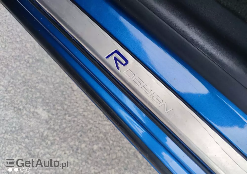 VOLVO S60 D4 Drive-E R-Design Momentum