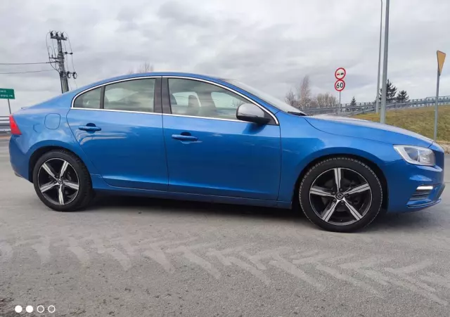VOLVO S60 D4 Drive-E R-Design Momentum