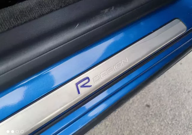 VOLVO S60 D4 Drive-E R-Design Momentum