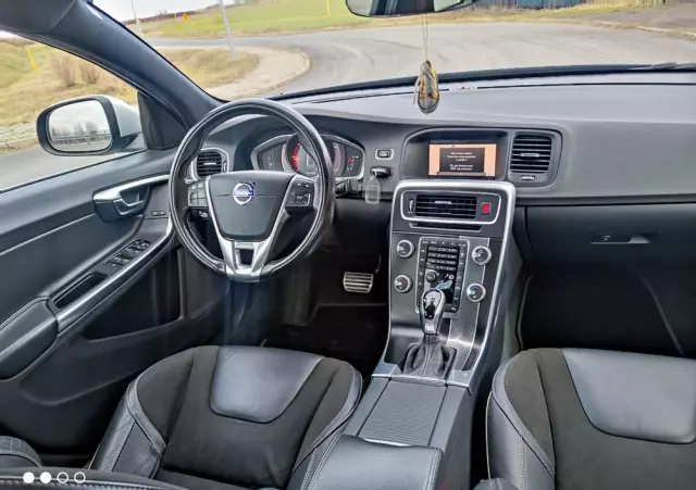 VOLVO S60 D4 Drive-E R-Design Momentum