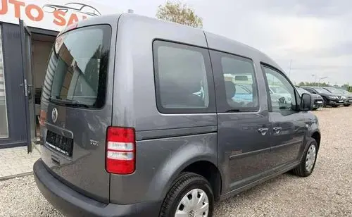 VOLKSWAGEN Caddy 