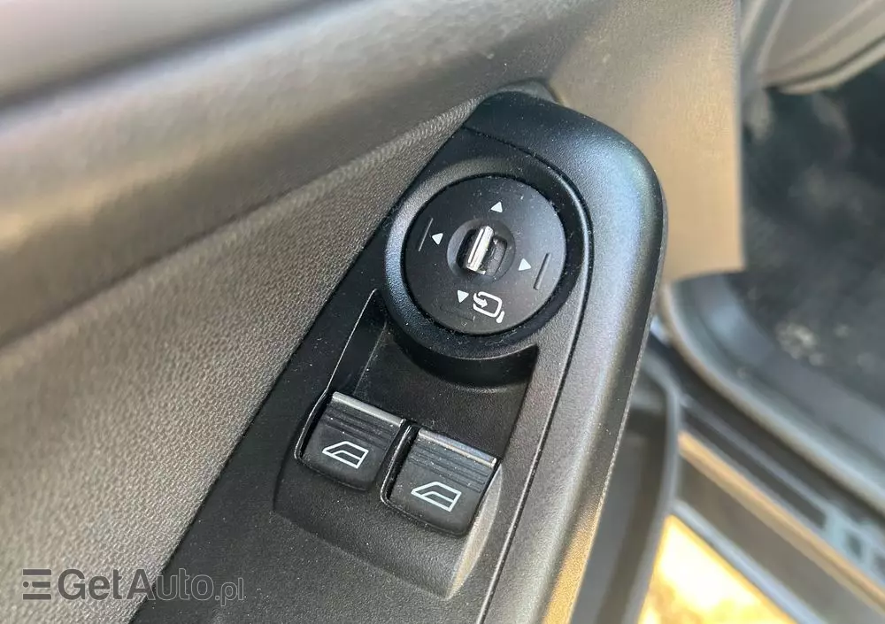 FORD Fiesta 1.0 EcoBoost Champions Edition