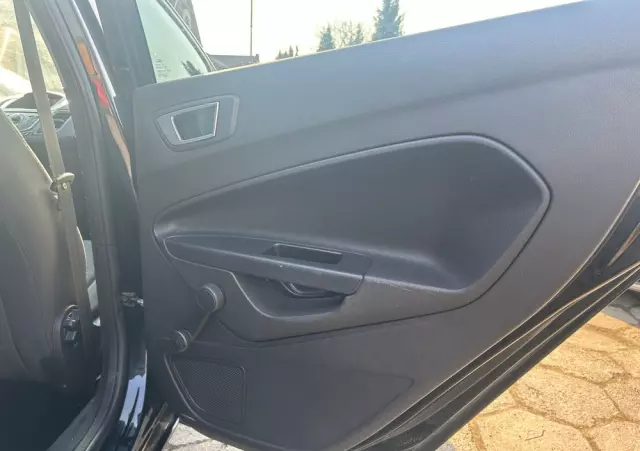 FORD Fiesta 1.0 EcoBoost Champions Edition