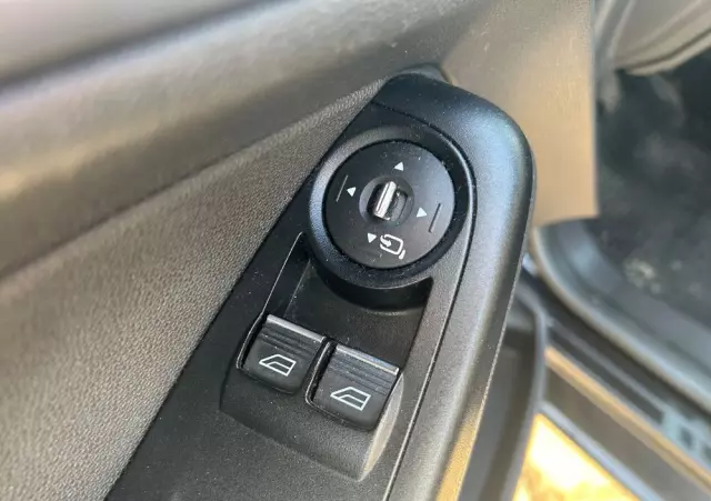 FORD Fiesta 1.0 EcoBoost Champions Edition