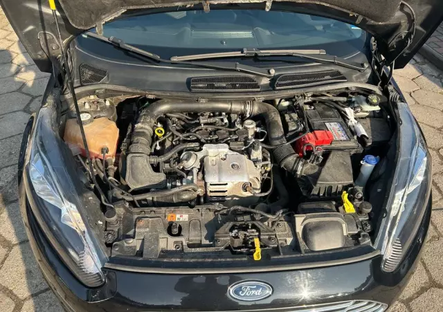 FORD Fiesta 1.0 EcoBoost Champions Edition