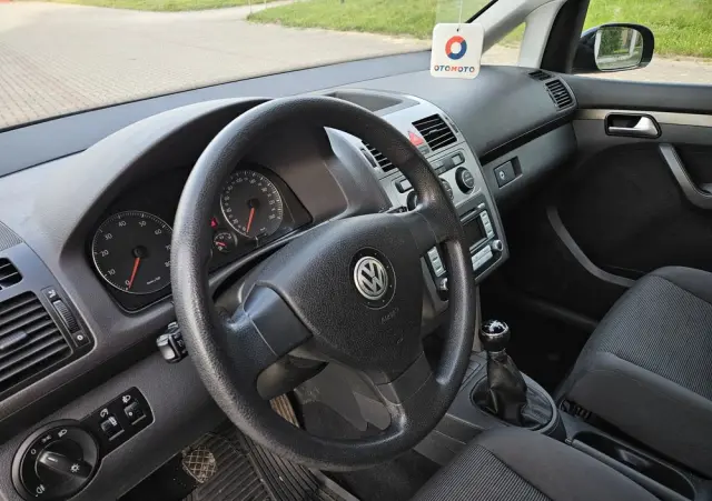 VOLKSWAGEN Touran 1.6 United