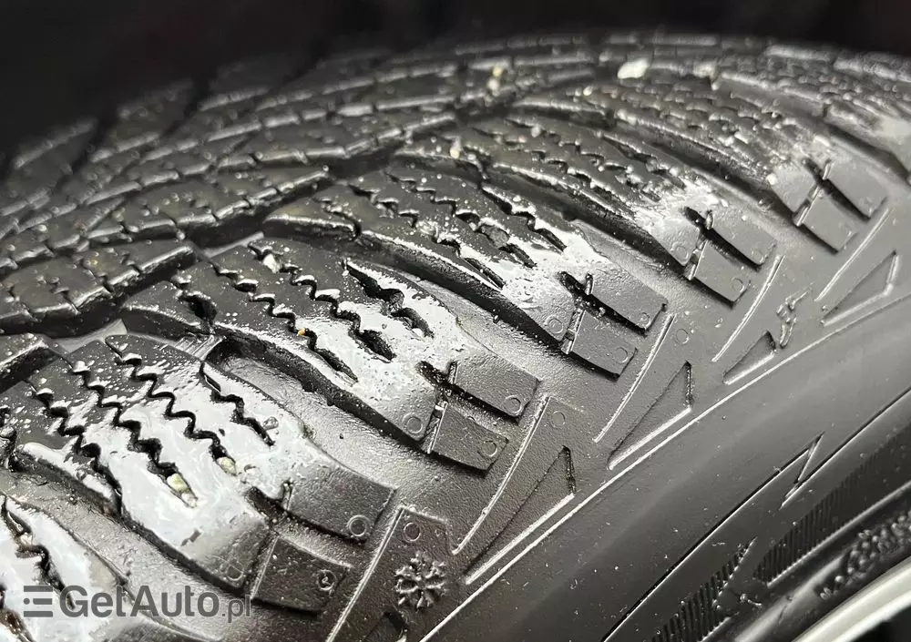 TOYOTA Corolla 1.8 Hybrid Comfort