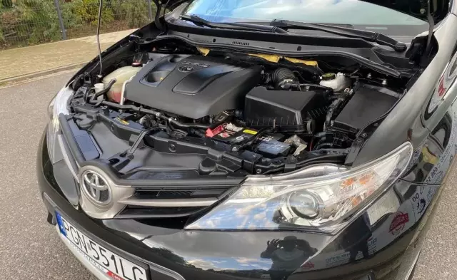 TOYOTA Auris 