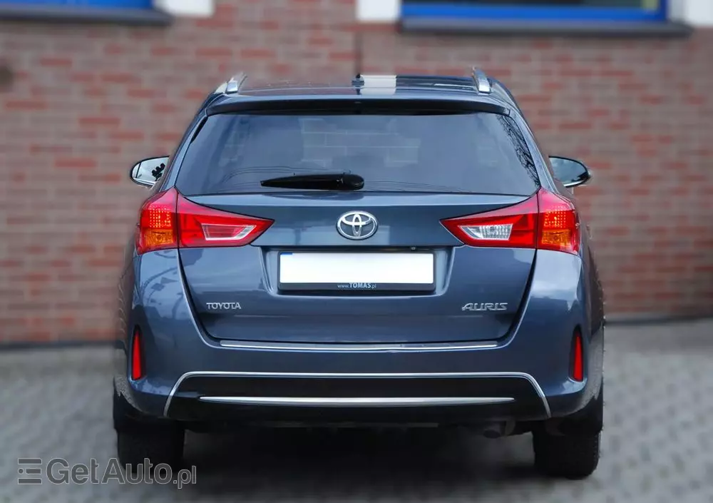 TOYOTA Auris 1.6 Premium