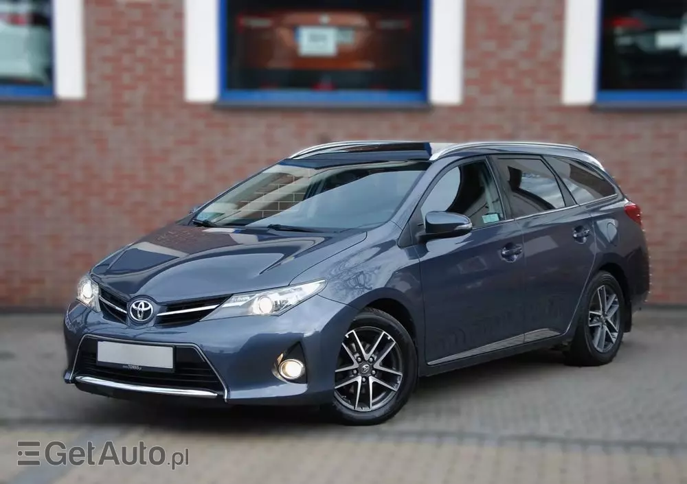 TOYOTA Auris 1.6 Premium